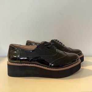 Madden Girl Cutesy Flatform Oxford